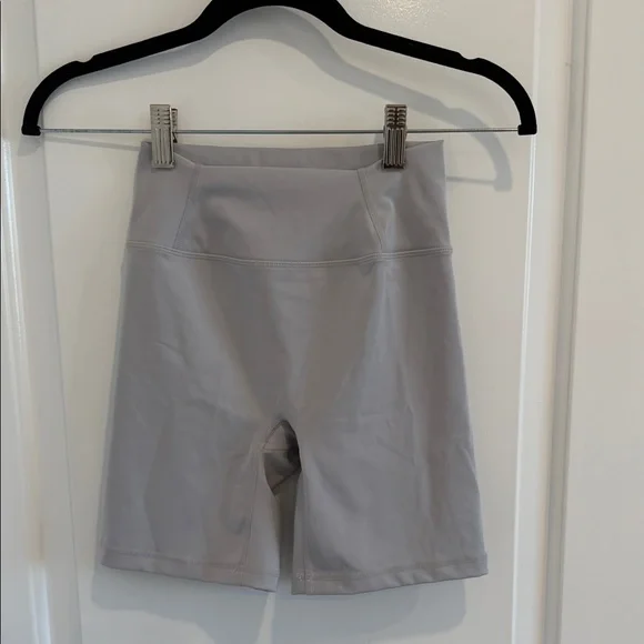 Oner Active Gray Women's Bike Shorts - Picture 2 of 2